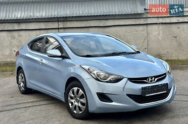 Седан Hyundai Elantra 2013 в Киеве