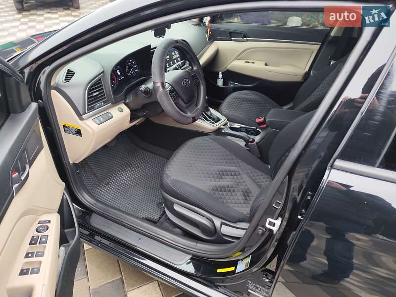 Седан Hyundai Elantra 2018 в Полтаві