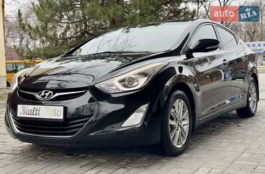 Седан Hyundai Elantra 2014 в Днепре