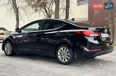 Седан Hyundai Elantra 2014 в Днепре