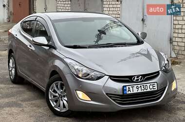 Седан Hyundai Elantra 2012 в Миколаєві