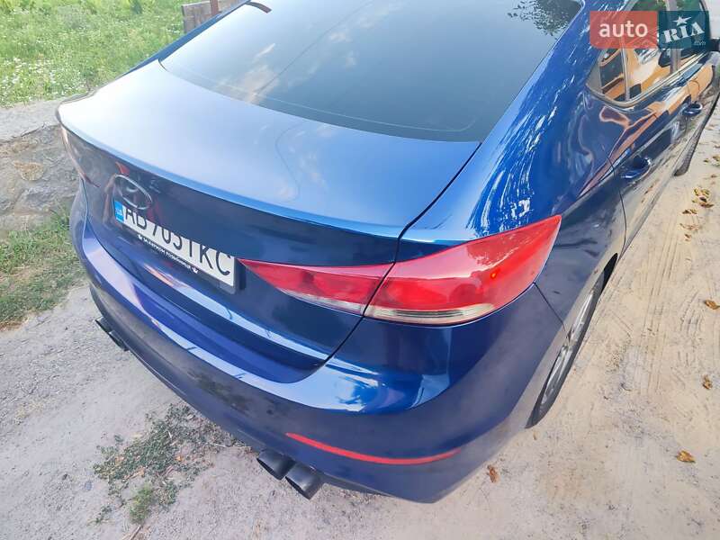 Седан Hyundai Elantra 2017 в Вінниці