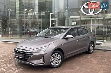 Седан Hyundai Elantra 2020 в Києві