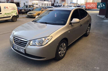 Седан Hyundai Elantra 2008 в Киеве