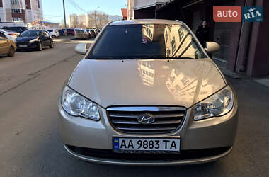 Седан Hyundai Elantra 2008 в Киеве