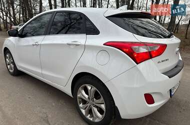 Хетчбек Hyundai Elantra 2013 в Охтирці