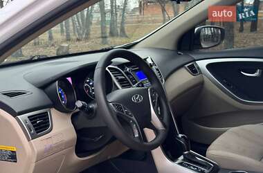 Хетчбек Hyundai Elantra 2013 в Охтирці