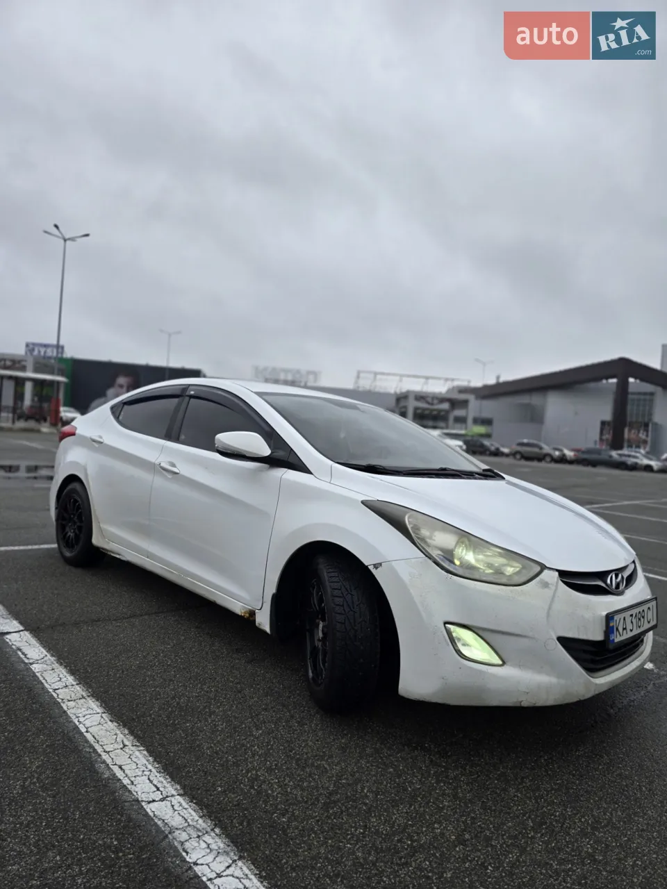 2013 Hyundai Elantra - мініатюра 19