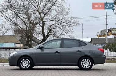 Седан Hyundai Elantra 2008 в Києві