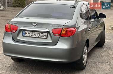 Седан Hyundai Elantra 2010 в Ахтырке