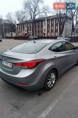 Седан Hyundai Elantra 2014 в Каменском