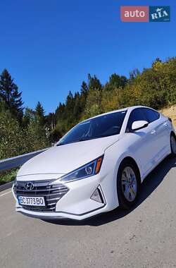 Седан Hyundai Elantra 2020 в Самборе