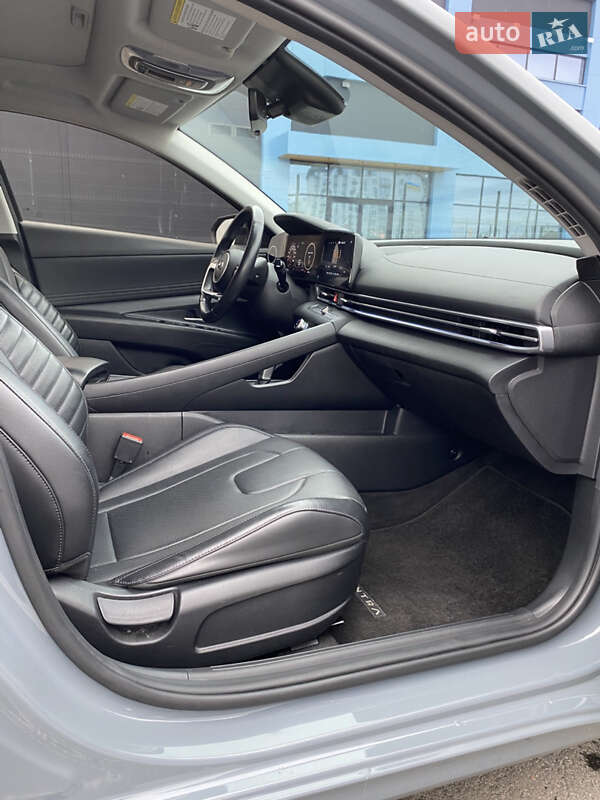 Седан Hyundai Elantra 2021 в Києві