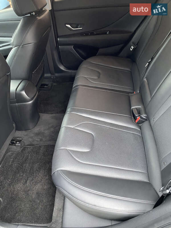 Седан Hyundai Elantra 2021 в Києві