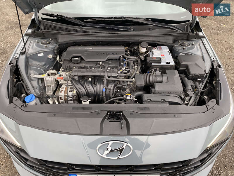 Седан Hyundai Elantra 2021 в Києві