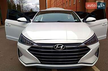 Седан Hyundai Elantra 2019 в Кривом Роге