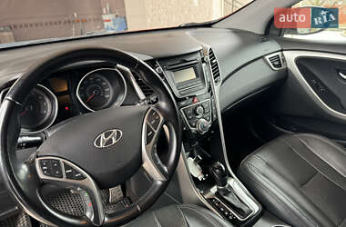 Хэтчбек Hyundai Elantra 2014 в 