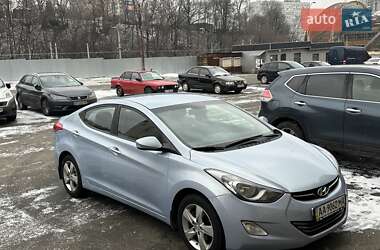 Седан Hyundai Elantra 2012 в Києві