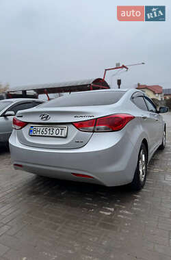 Седан Hyundai Elantra 2011 в Городке