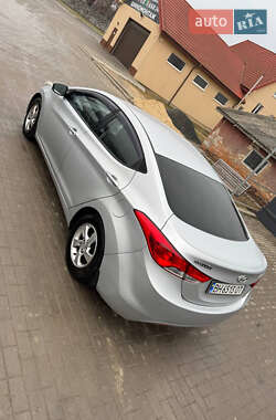 Седан Hyundai Elantra 2011 в Городке