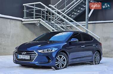 Седан Hyundai Elantra 2017 в Киеве