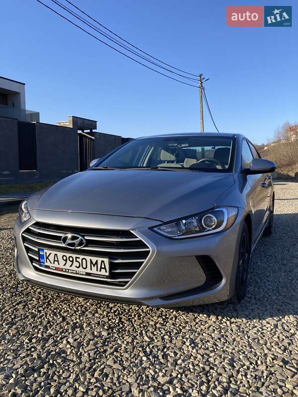 Седан Hyundai Elantra 2016 в 