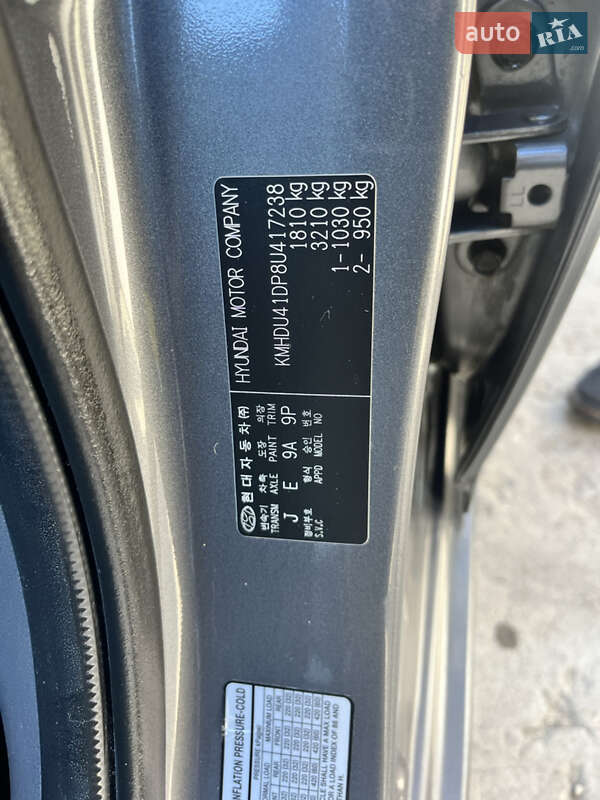 Седан Hyundai Elantra 2008 в Луцке