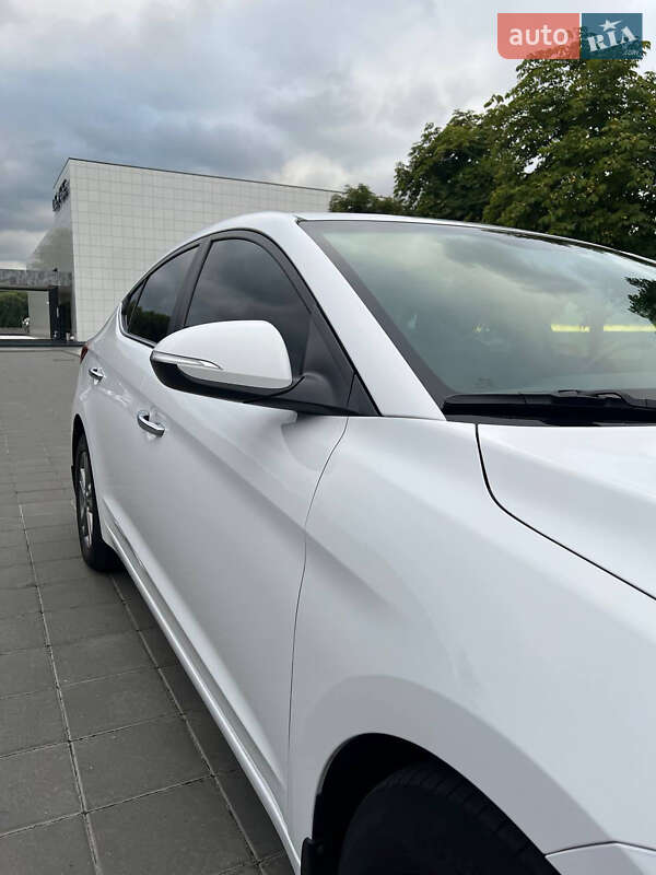 Седан Hyundai Elantra 2018 в Кременчуге