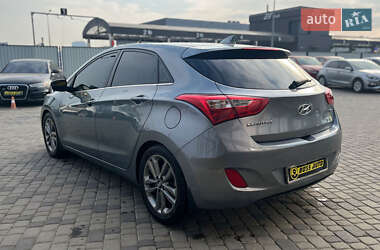 Хэтчбек Hyundai Elantra 2015 в 