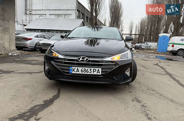 Седан Hyundai Elantra 2020 в Києві