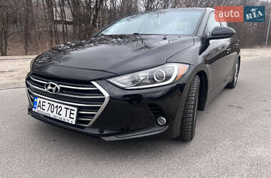 Седан Hyundai Elantra 2018 в Днепре