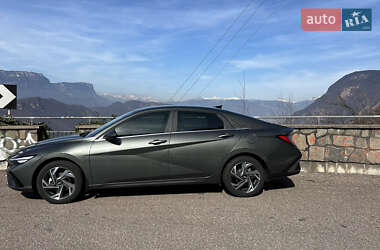 Седан Hyundai Elantra 2024 в 