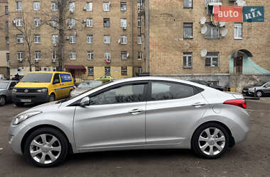 Седан Hyundai Elantra 2013 в Києві