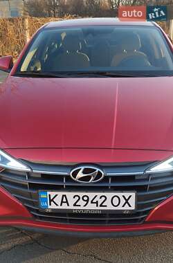 Седан Hyundai Elantra 2020 в Киеве