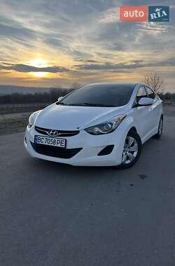 Седан Hyundai Elantra 2013 в Золочеві