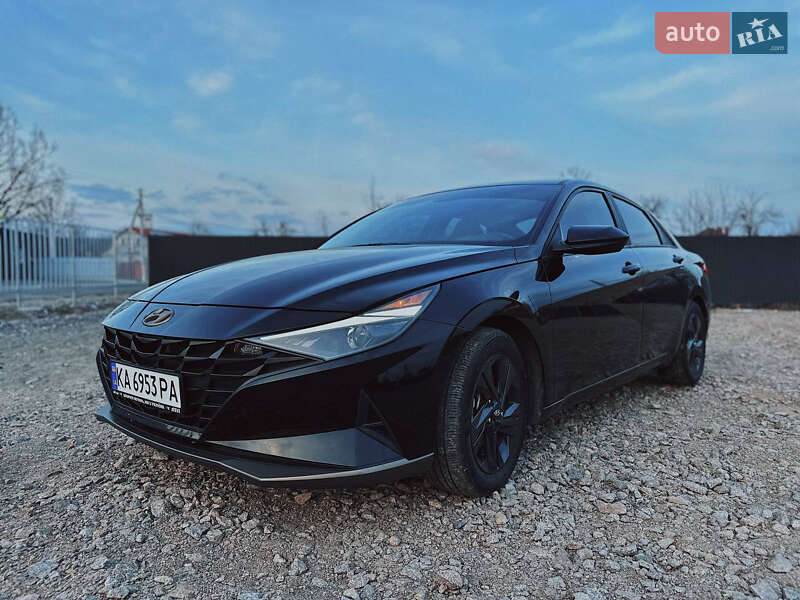 Hyundai Elantra 2021