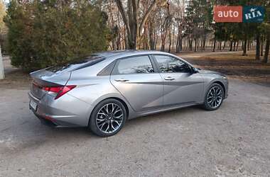 Седан Hyundai Elantra 2021 в 