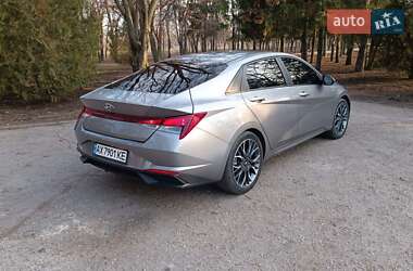 Седан Hyundai Elantra 2021 в 