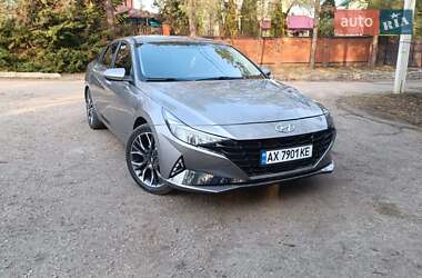 Седан Hyundai Elantra 2021 в 