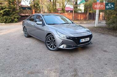 Седан Hyundai Elantra 2021 в 
