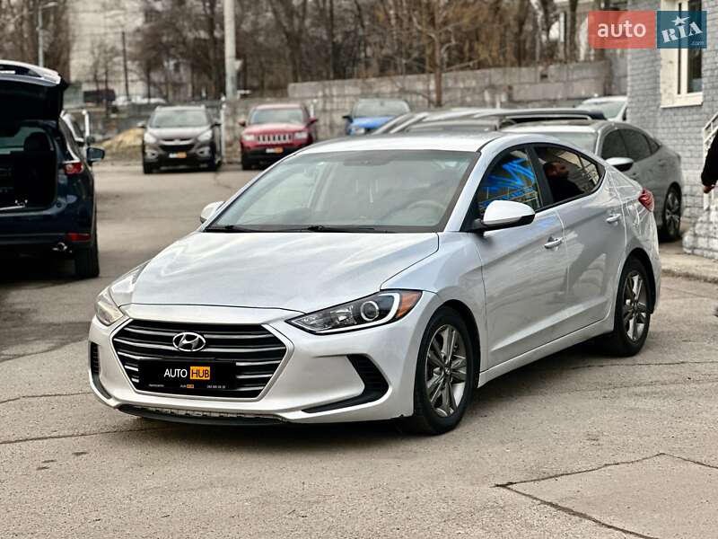 Седан Hyundai Elantra 2017 в Харькове