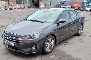 Седан Hyundai Elantra 2019 в Києві