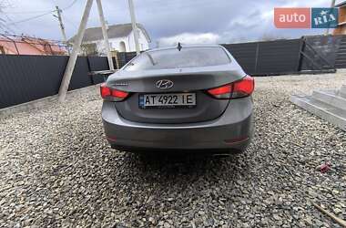Седан Hyundai Elantra 2015 в 