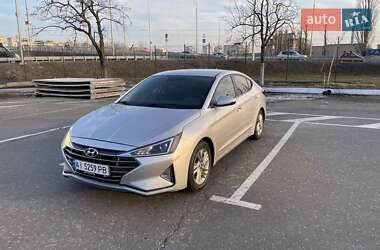 Седан Hyundai Elantra 2018 в 