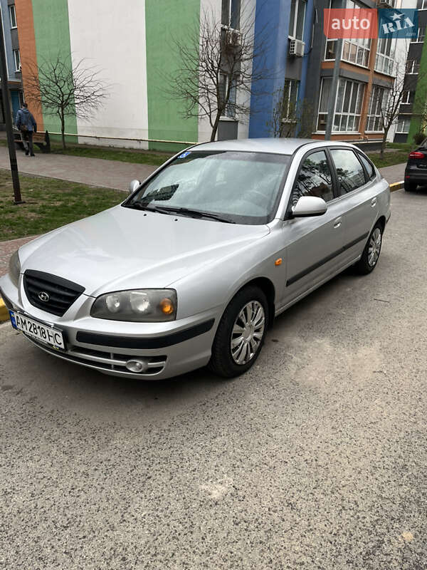 Хетчбек Hyundai Elantra 2003 в Ірпені
