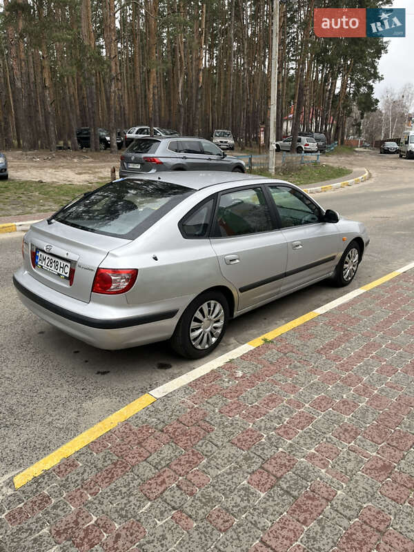 Хетчбек Hyundai Elantra 2003 в Ірпені