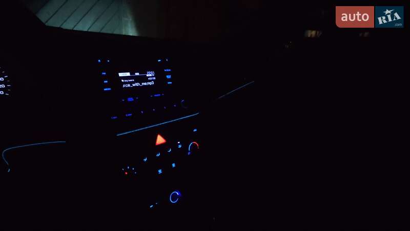 Седан Hyundai Elantra 2016 в Києві