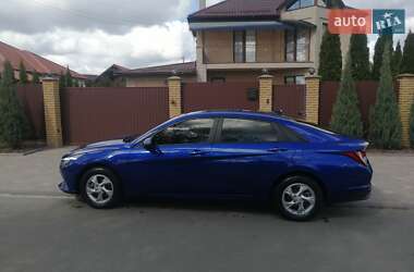 Седан Hyundai Elantra 2021 в 