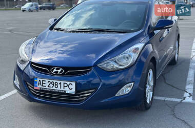 Седан Hyundai Elantra 2012 в 