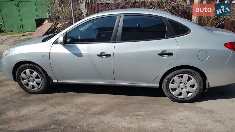 Седан Hyundai Elantra 2007 в Броварах